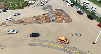 Malatya'da sağanak hayatı felç etti