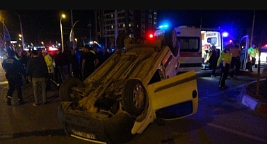 Malatya'da üç aracın karıştığı kazada 4 kişi yaralandı