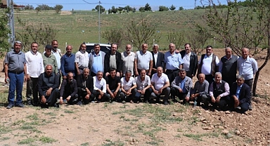 Ortaokul arkadaşları 40 yıl sonra buluştu