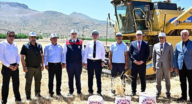 Başkan Geçit, "Çiftçimizin yanındayız, üretimin destekçisiyiz"