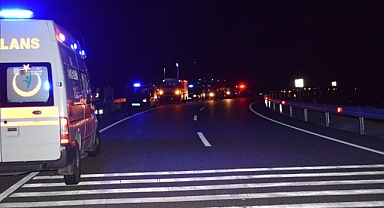 Malatya'da kontrolden çıkan minibüs yan yattı: 4 yaralı