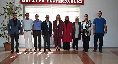 Milletvekili Ölmeztoprak'tan Defterdarlık ziyareti