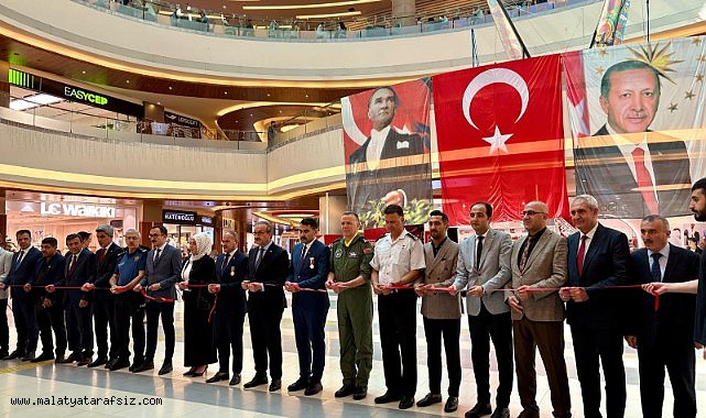 15 Temmuz Temalı Sergi ve Anı Defteri ilgi gördü