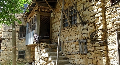 Tarihi yapıların sessiz ustaları