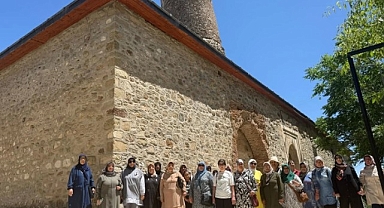 Yeşilyurt Kent Konseyi Kadın Meclisinden Harput'a tarih ve kültür dolu gezi