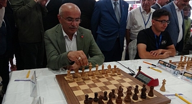 8. Uluslararası Altın Kayısı Satranç Turnuvası Malatya'da başladı