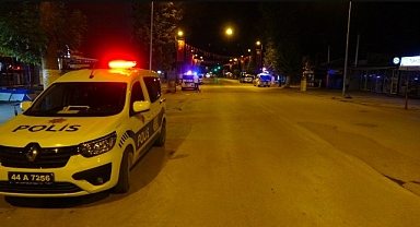 Malatya'da dönercide bıçaklı kavga: 2 yaralı