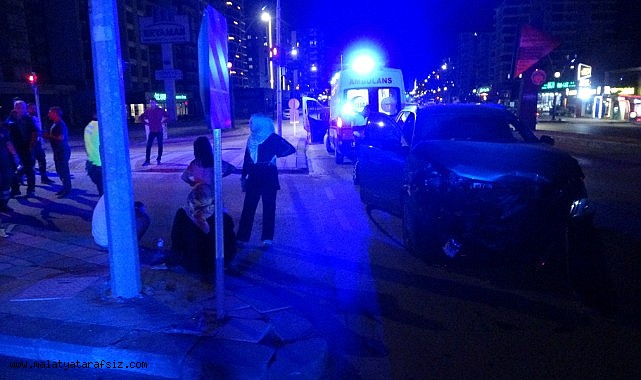 Malatya'da iki otomobil çarpıştı: 4 yaralı