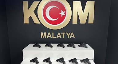 Malatya'da yolcu otobüsünde 10 ruhsatsız tabanca ele geçirildi