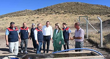 Milletvekili Ölmeztoprak, Sarıçiçek Yaylası'nda üreticiyle buluştu