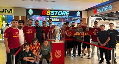 Şampiyonluk kupası Malatya'da taraftarla buluştu