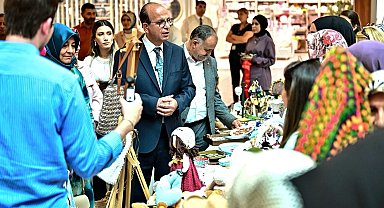Yeşilyurt'ta kadınların el emeği eserleri sergilendi
