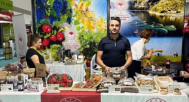 Hekimhan cevizi ve alıç sirkesi, Erzurum'daki uluslararası tarım ve hayvancılık fuarında göz kamaştırdı