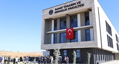 Malatya'da Kenan Işık Amfisi açıldı