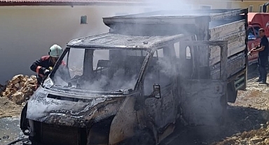 Malatya'da şantiyede araç yangını