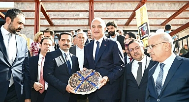 Bakan Ersoy, Battalgazi'nin seramik eserlerini inceledi