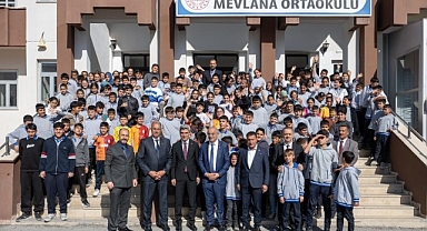 Başkan Er öğrencileri 11. Malatya Anadolu Kitap ve Kültür Fuarı'na davet etti