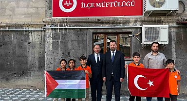 Darende'de ilkokul öğrencilerinden Gazze ve Filistin'e anlamlı destek