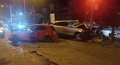 Malatya'da 7 kişinin yaralandığı kaza kamerada