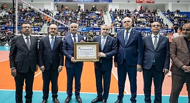 Malatya'da Bakan Bak'a hemşehrilik beratı