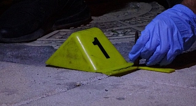 Malatya'da kaldırımda bulunan Kalaşnikof mermisi polisi alarma geçirdi
