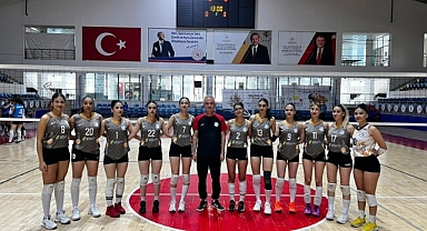Malatya Voleybol deplasmanda, Nicer Hotel Voleybol evinde galip geldi