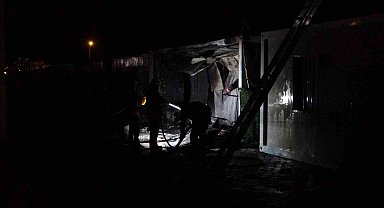 Malatya'da konteyner kentte korkutan yangın