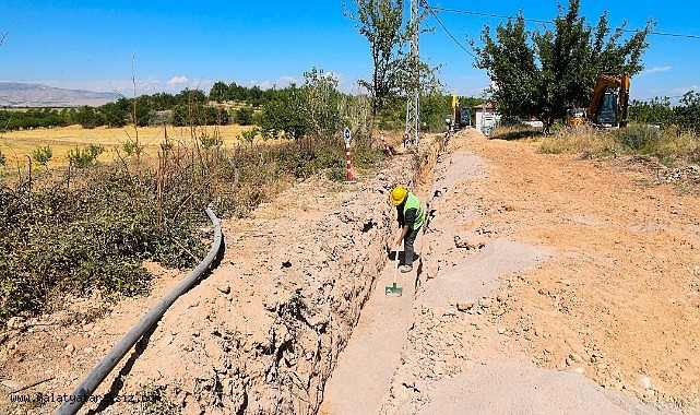 Bindal Mahallesi'nde 38 yıllık içme suyu şebekesi yenileniyor