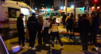 Kazaya karışan sürücü aracı bırakıp kaçtı: 3 yaralı