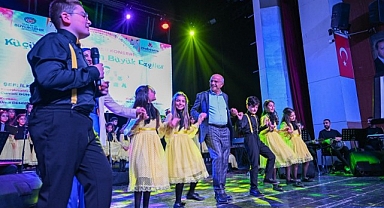 Küçük kalplerden büyük ezgiler