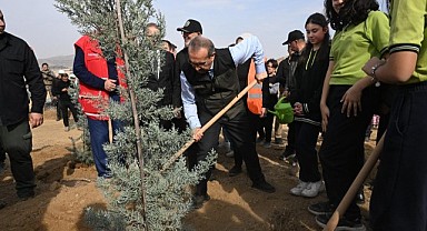 Malatya’da 733 Bin 650 Fidan Toprakla Buluştu