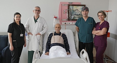 Malatya'da kalp tümörü ve üç damar tıkanıklığı aynı ameliyatta tedavi edildi