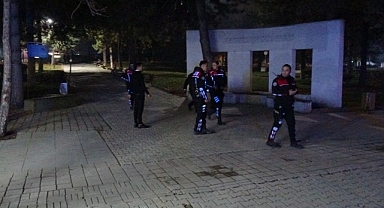 Malatya'da parkta silahlı saldırıya uğrayan genç yaralandı