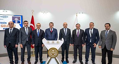 Millî Eğitim Bakanı Tekin, Malatya Büyükşehir Belediye Başkanı Er'i ziyaret etti