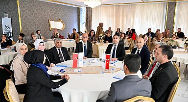 Yeşilyurt Belediyesi 'Aile Mentörlüğü' projesiyle Türkiye'de bir ilke imza attı