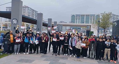 380 sporcu Okul Sporları Oryantiring Yarışması'nda ter döktü