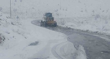 Battalgazi Belediyesi'nden kar yağışına karşı hızlı müdahale