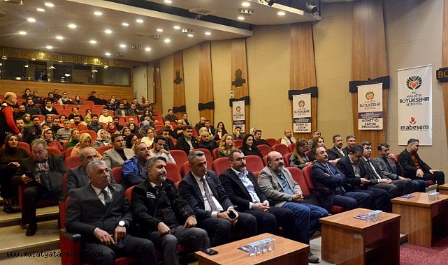 Büyükşehir personellerine hizmet içi eğitimi düzenledi