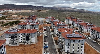 Deprem bölgesi Malatya'da Bakan Kurum memnuniyeti