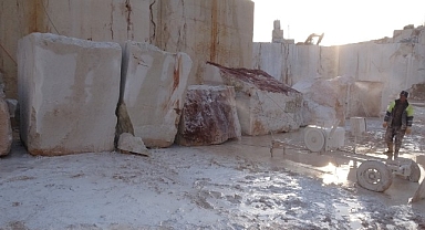 Deprem bölgesi Malatya'dan Çin ve Hindistan'a milyon dolarlık mermer ihracatı