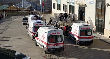 Malatya'da 10 öğrenci gıda zehirlenmesi şüphesiyle hastaneye kaldırıldı