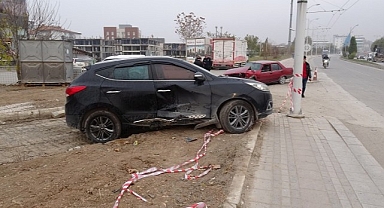 Malatya'da iki araç çarpıştı: 2 yaralı