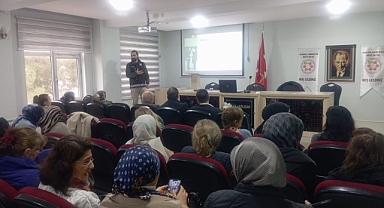 Malatya'da polisten uyuşturucuya karşı bilgilendirme çalışmaları