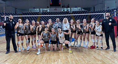 Malatya Derbisinde Kazanan Nicer Hotel Voleybol Oldu