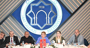 Milletvekili Ölmeztoprak: "Malatya'mız için çözüm ve takip içerisindeyiz"