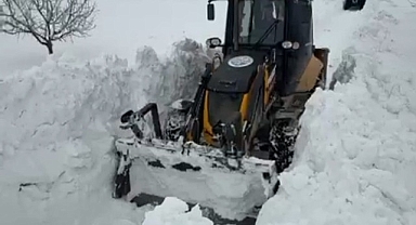 Darende Belediyesi'nden karla mücadelede yoğun mesai