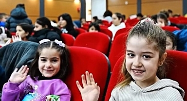 Darende'de çocuk sinema günleri devam ediyor
