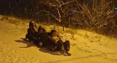 Darende'de kar yağışıyla gelen eğlence