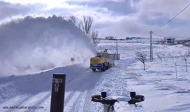 Malatya'da 66 mahallede yollar ulaşıma açıldı