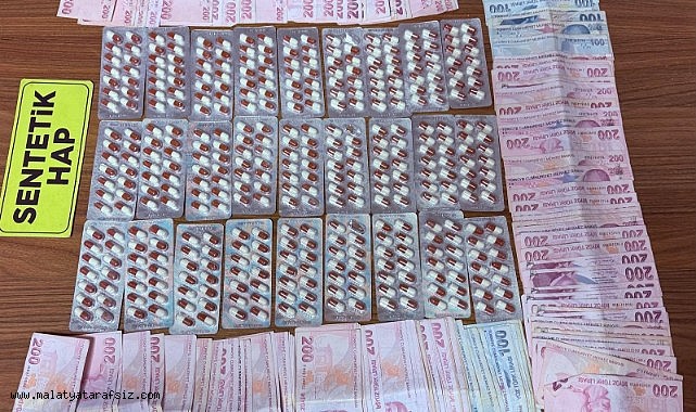 457 adet sentetik ecza hap ve 234 gram uyuşturucu madde ele geçirildi